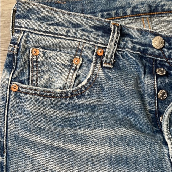 Levi’s 501 Distressed High-Rise Jean Size 25 - Picture 2 of 5